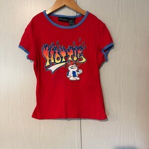VTG Y2K No Boundaries Red Hottie T-Shirt with Graphic Design